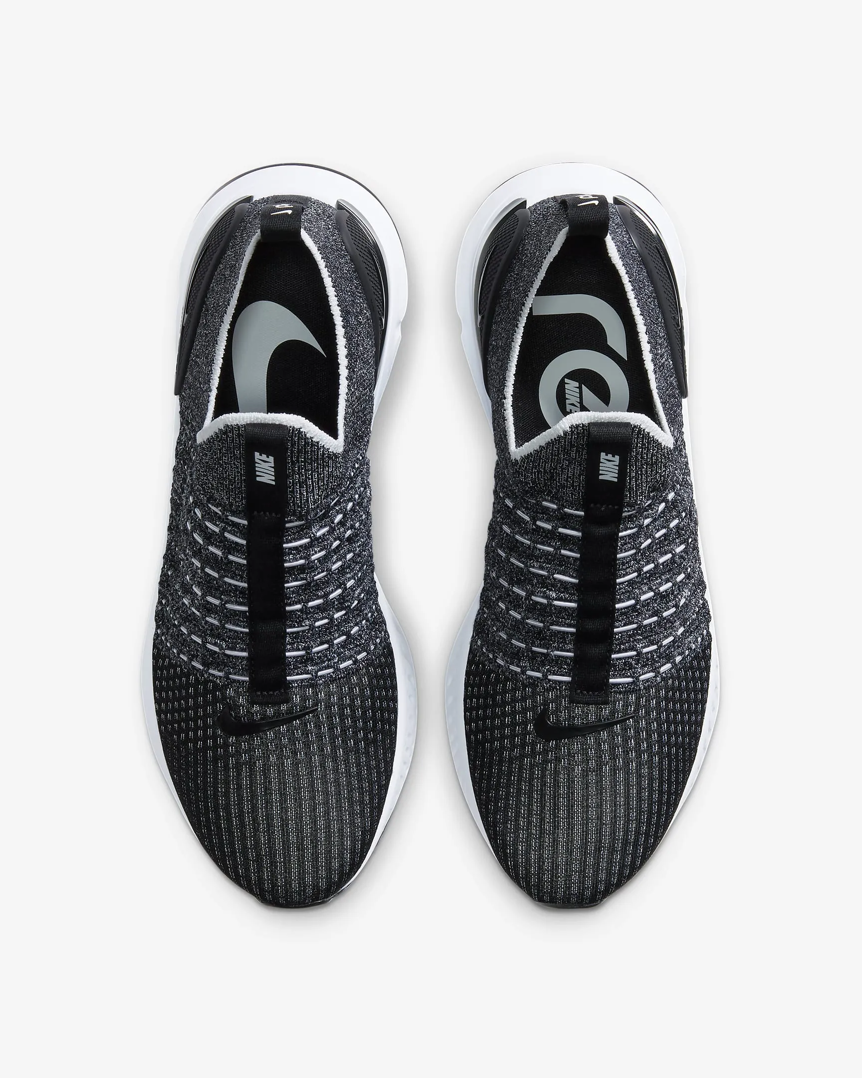 Nike Men's React Phantom Run Flyknit 2 Shoes - Black / White